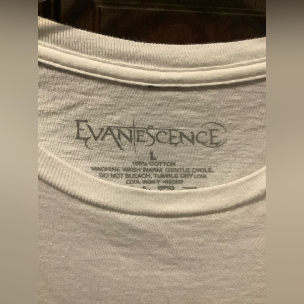 Evanescence Tee - Picture 3 of 4